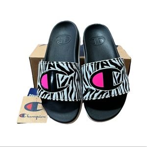 Champion Woman’s IPO Squish Wild Slides NIB